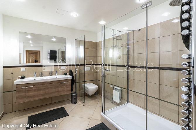 Дом во дворе, реновированный дом, количество квартир в здании 11 шт., закрытый двор, Рига - изображение 18