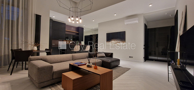 Jaunceltne, fasādes māja, zaļā teritorija, labiekārtota apzaļumota teritorija, slēgta Jūrmala - foto 1