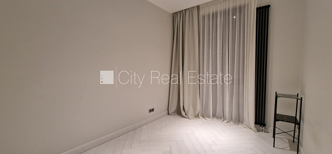 Jaunceltne, fasādes māja, zaļā teritorija, labiekārtota apzaļumota teritorija, slēgta Jūrmala - foto 20