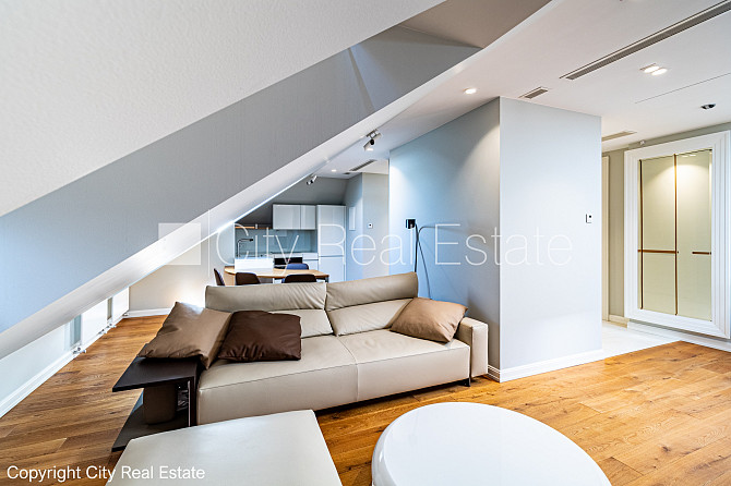 Реновированный дом, закрытый двор, возможность аренды парковки, охраняемая Рига - изображение 1