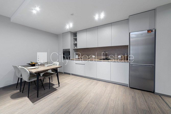 Jaunceltne, labiekārtots apzaļumots pagalms, slēgts pagalms, iežogota teritorija ar metāla Jūrmala - foto 19