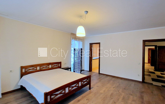 Privātmāja, labiekārtota apzaļumota teritorija 1800 m2, iežogota teritorija, teritorijas Jūrmala - foto 13