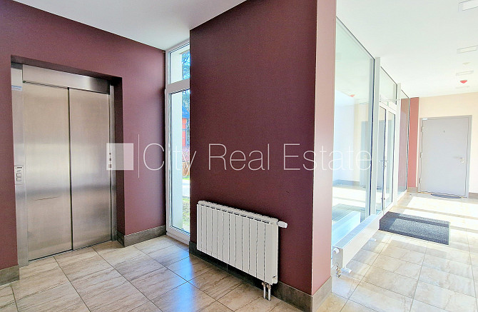 Jaunceltne, labiekārtots apzaļumots pagalms, teritorijas iebrauktuves vārti aprīkoti ar Jūrmala - foto 18