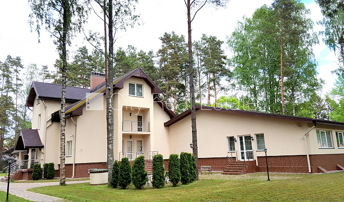 Privātmāja, jaunceltne, labiekārtota apzaļumota teritorija 3557 m2, teritorijas iebrauktuves Jūrmala - foto 2