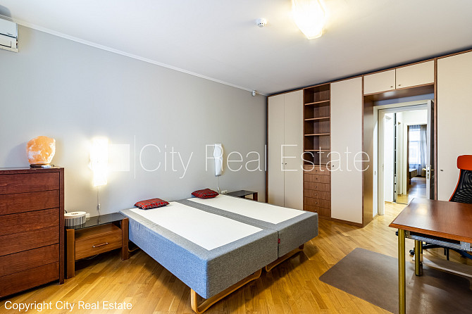 Фасадный дом, реновированный дом, вход с улицы, лифт, лестничная клетка после Рига - изображение 12