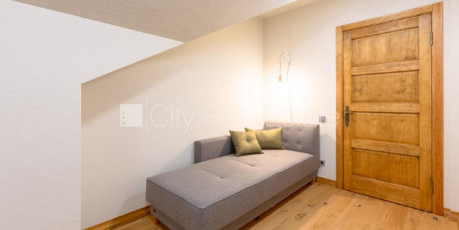 Privātmāja, labiekārtota apzaļumota teritorija, iežogota teritorija, vieta vairākām Rīga - foto 10