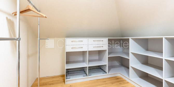 Privātmāja, labiekārtota apzaļumota teritorija, iežogota teritorija, vieta vairākām Rīga - foto 11