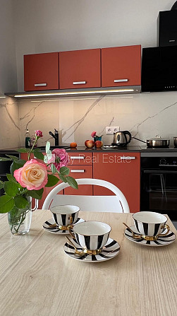 Фасадный дом, реновированный дом, закрытый двор, вход с улицы и со двора, Рига - изображение 8