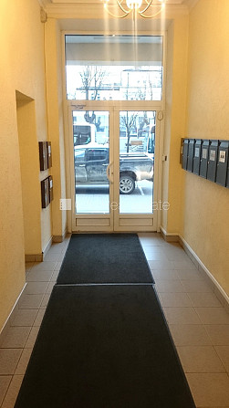 Fasādes māja, renovēta māja, viena kvadrātmetra apsaimniekošanas maksa mēnesī  1.5 EUR, ir Rīga - foto 10