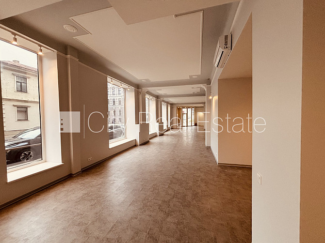 Fasādes māja, slēgts pagalms, apkure-gaisa siltumsūknis, boilers karstajam ūdenim, gaisa Rīga - foto 7