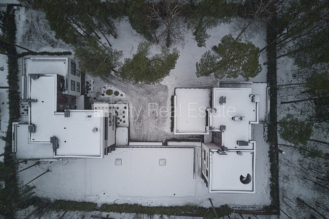 Jaunceltne, ķieģeļu mūra sienas, labiekārtota apzaļumota teritorija, slēgta teritorija, Jūrmala - foto 15