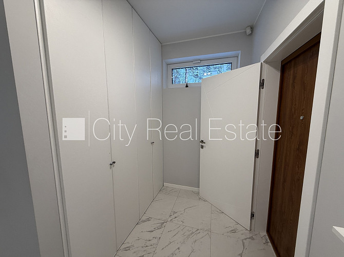 Jaunceltne, ķieģeļu mūra sienas, labiekārtota apzaļumota teritorija, slēgta teritorija, Jūrmala - foto 10