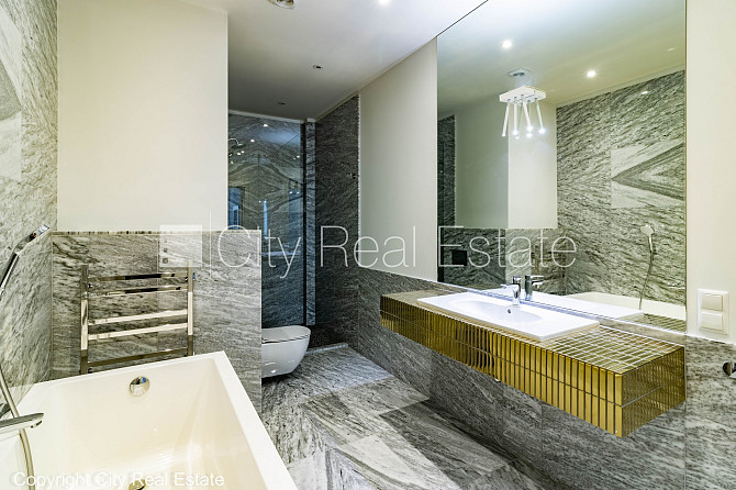 Новостройка, фасадный дом, вход со двора, лифт, лестничная клетка после Рига - изображение 11