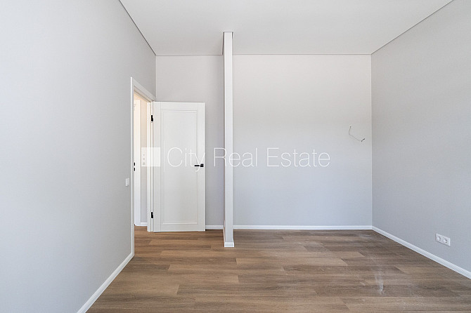 Jaunceltne, labiekārtota apzaļumota teritorija, bruģēts piebraucamais ceļš, teritorijas Jūrmala - foto 9