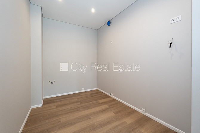 Jaunceltne, labiekārtota apzaļumota teritorija, bruģēts piebraucamais ceļš, teritorijas Jūrmala - foto 11