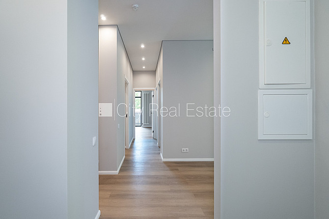 Jaunceltne, labiekārtota apzaļumota teritorija, bruģēts piebraucamais ceļš, teritorijas Jūrmala - foto 15