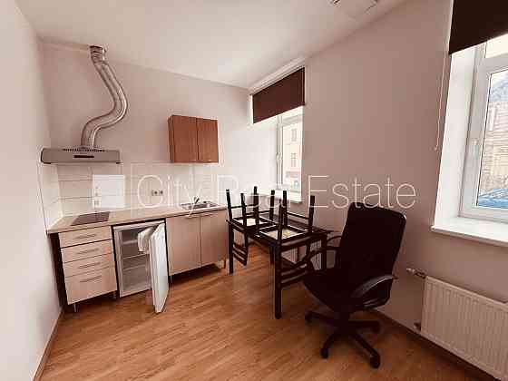 Фасадный дом, энергоэффективный дом, благоустроенная озеленённая территория, Рига