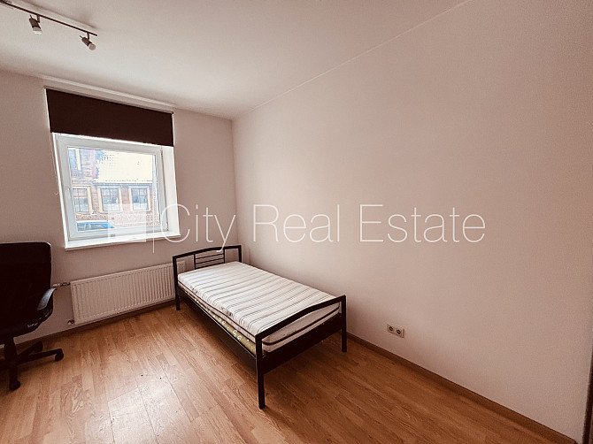 Фасадный дом, энергоэффективный дом, благоустроенная озеленённая территория, Рига - изображение 6