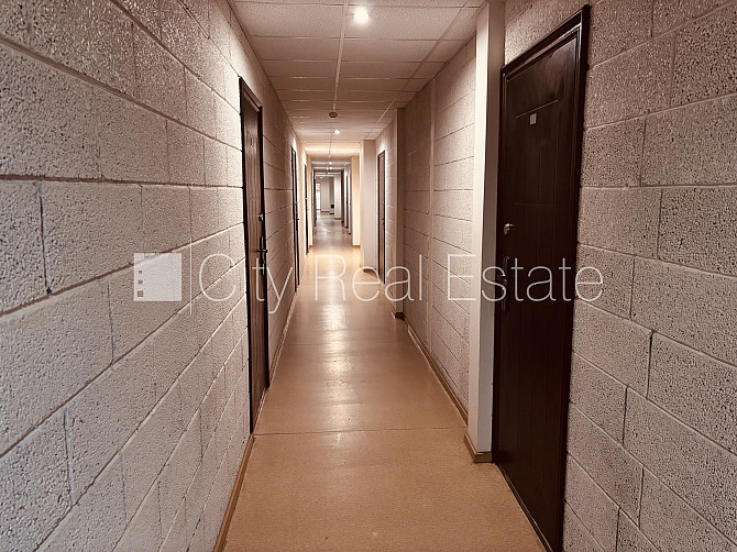 Фасадный дом, энергоэффективный дом, благоустроенная озеленённая территория, Рига - изображение 7