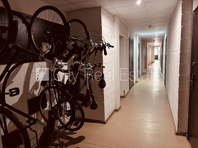 Фасадный дом, энергоэффективный дом, благоустроенная озеленённая территория, Рига - изображение 8