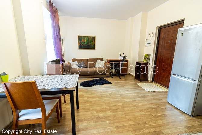 Jaunceltne, pagalma ēka, slēgts pagalms, ieeja no pagalma, ir lifts, kāpņu telpa pēc Rīgas rajons - foto 6