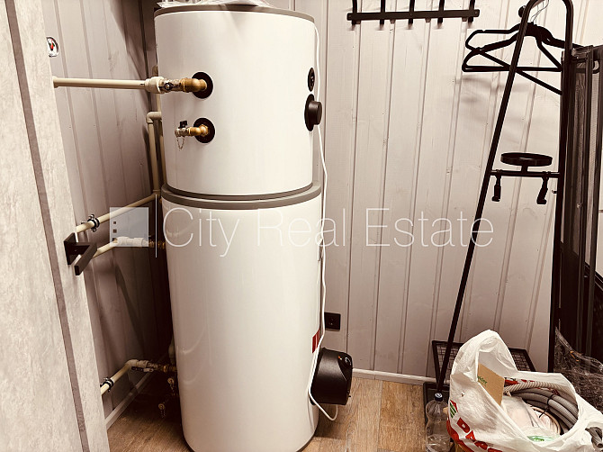 Privātmāja, labiekārtota apzaļumota teritorija, slēgta teritorija, bezmaksas stāvvieta Rīga - foto 17