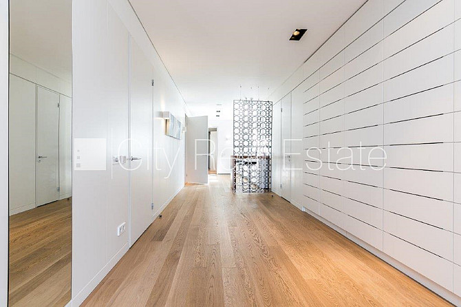 Фасадный дом, реновированный дом, благоустроенная озеленённая территория, Рига - изображение 19