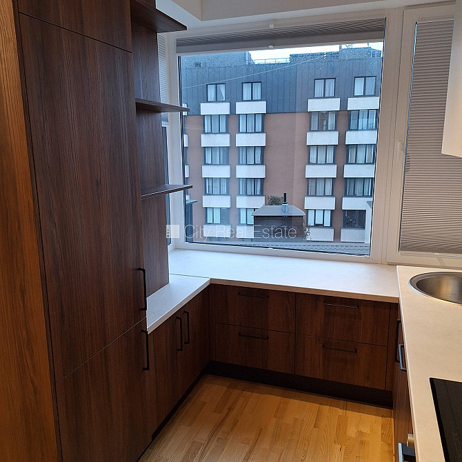 Новостройка, фасадный дом, закрытый двор, возможность аренды парковки, вход с Рига - изображение 2