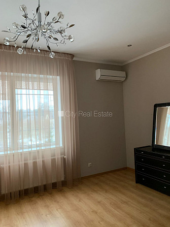 Rindu māja, zaļā teritorija, labiekārtots apzaļumots pagalms, slēgta teritorija, garāža Jūrmala - foto 7