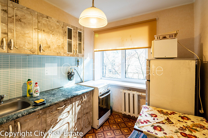 Fasādes māja, vieta automašīnai, ieeja no ielas, kāpņu telpa pēc kosmētiskā remonta, Jūrmala - foto 11