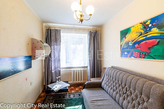 Fasādes māja, vieta automašīnai, ieeja no ielas, kāpņu telpa pēc kosmētiskā remonta, Jūrmala - foto 9