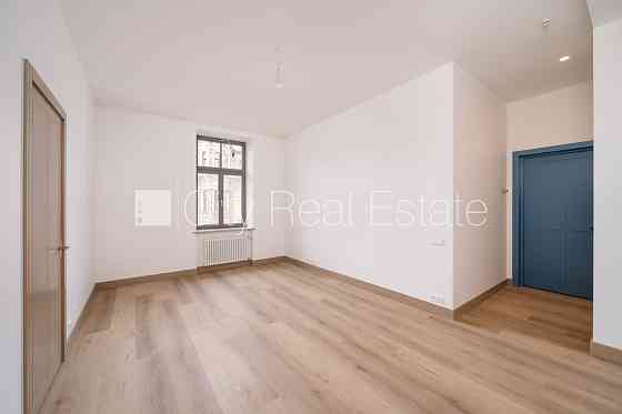 Проект - Place 4, фасадный дом, реновированный дом, закрытый двор, вход с улицы, лифт, Рига