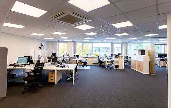 Новостройка, фасадный дом, плата за обслуживание одного квадратного метра в Rīga