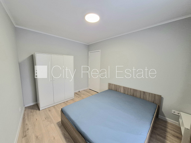 Здание во дворе, закрытый двор, возможность аренды парковки, вход со двора, Рига - изображение 7