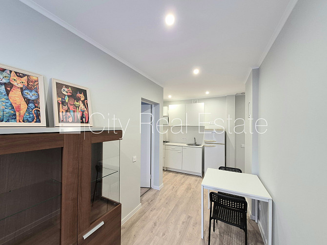 Здание во дворе, закрытый двор, возможность аренды парковки, вход со двора, Рига - изображение 2