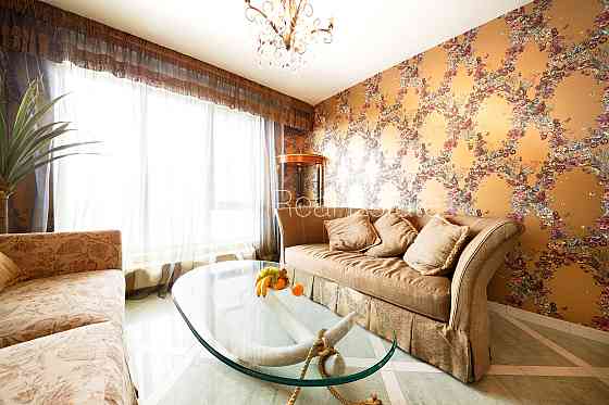 Проект - Centra Nams (Центра Намс), новостройка, фасадный дом, благоустроенная Рига