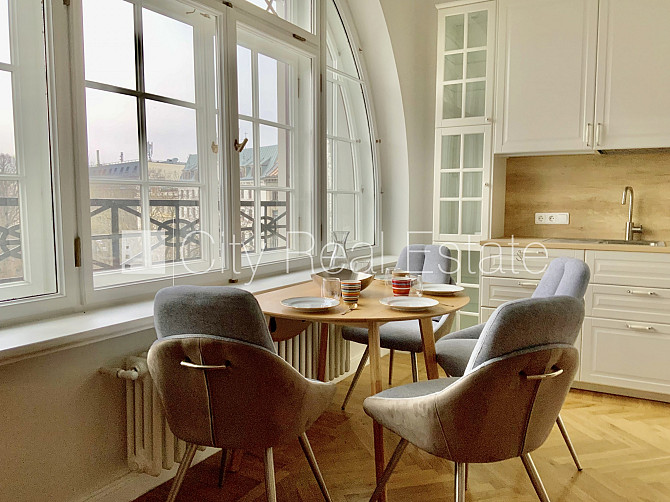 Фасадный дом, реновированный дом, благоустроенная озеленённая территория, Рига - изображение 1