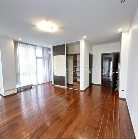 Новостройка, фасадный дом, благоустроенный озеленённый двор, закрытая Рига - изображение 13