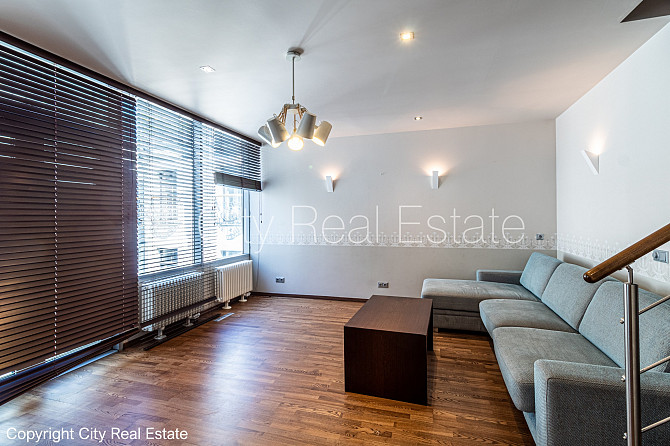 Фасадный дом, реновированный дом, поменянное покрытие крыши, фасад с Рига - изображение 4