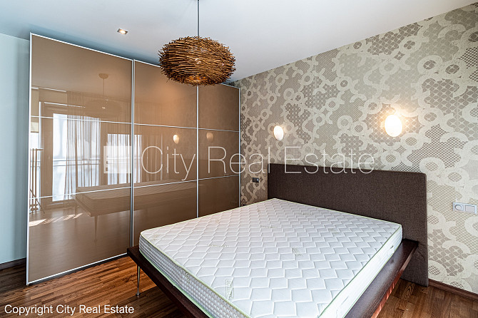 Фасадный дом, реновированный дом, поменянное покрытие крыши, фасад с Рига - изображение 10