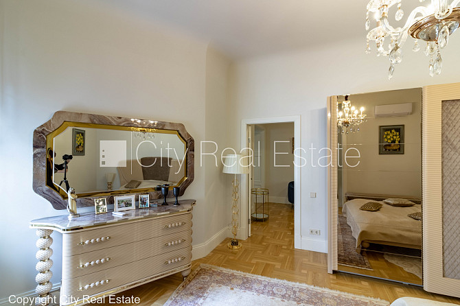 Фасадный дом, реновированный дом, вход с улицы и со двора, количество спален 3 шт., Рига - изображение 19