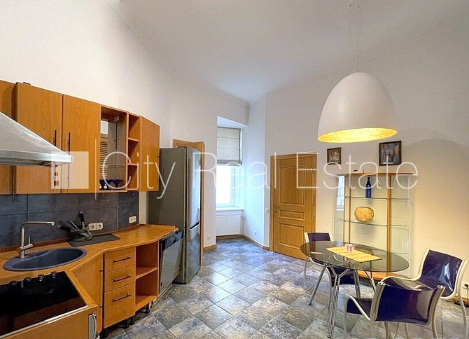 Фасадный дом, реновированный дом, благоустроенная озеленённая территория, Рига - изображение 8