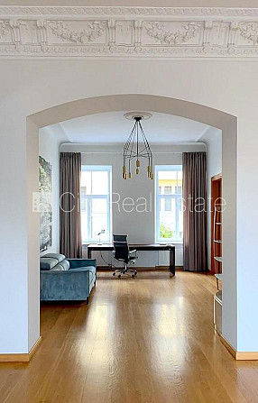 Фасадный дом, реновированный дом, благоустроенная озеленённая территория, Рига - изображение 10