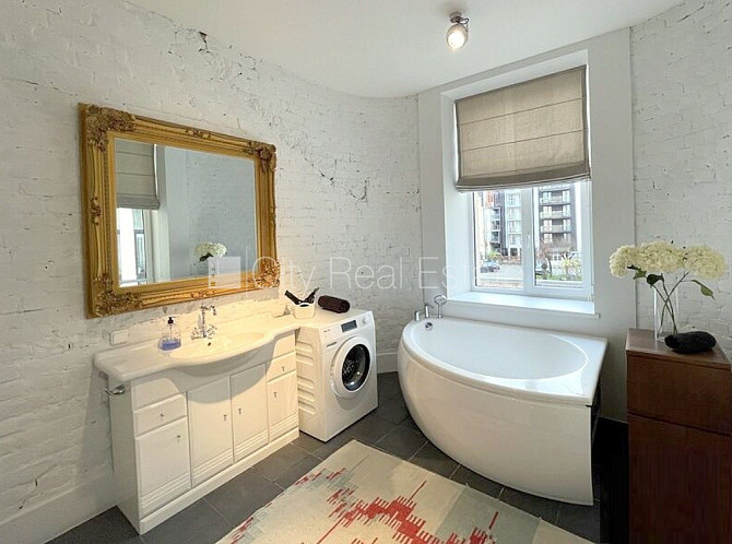 Фасадный дом, реновированный дом, благоустроенная озеленённая территория, Рига - изображение 19