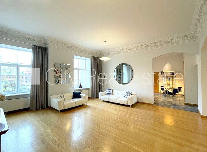 Фасадный дом, реновированный дом, благоустроенная озеленённая территория, Рига - изображение 1