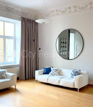 Фасадный дом, реновированный дом, благоустроенная озеленённая территория, Рига - изображение 6