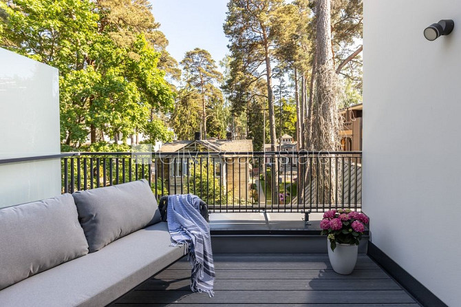 Новостройка, фасадный дом, зеленая территория, благоустроенная озеленённая Юрмала - изображение 10