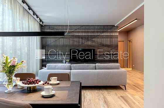 Новостройка, фасадный дом, благоустроенный озеленённый двор, подземная стоянка, Юрмала