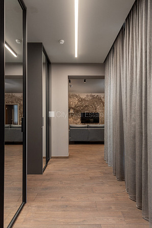 Новостройка, фасадный дом, благоустроенный озеленённый двор, подземная стоянка, Юрмала - изображение 11