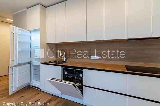 Новостройка, дом во дворе, благоустроенный озеленённый двор, возможность аренды Рига